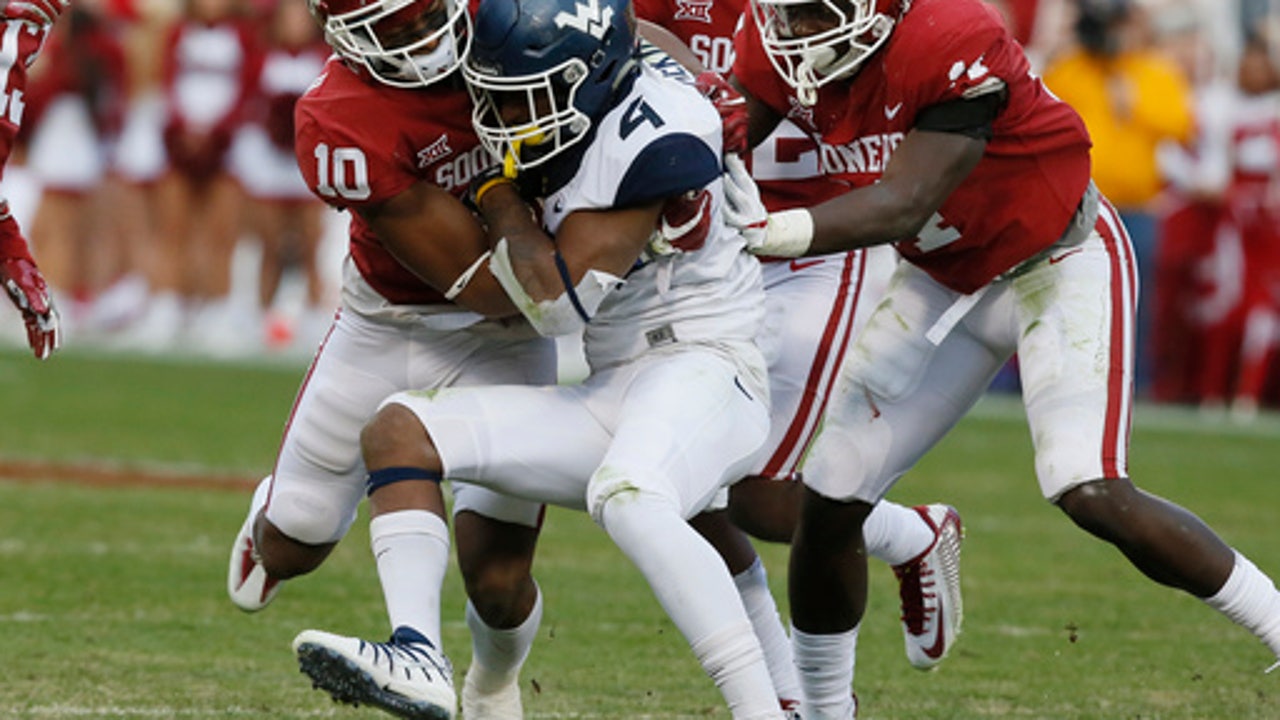 Mayfield leads No. 3 Oklahoma past West Virginia, 59-31 (Nov 25, 2017)